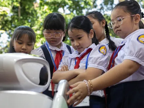 Học sinh phổ thông học AI tối thiểu 12 tiết/năm