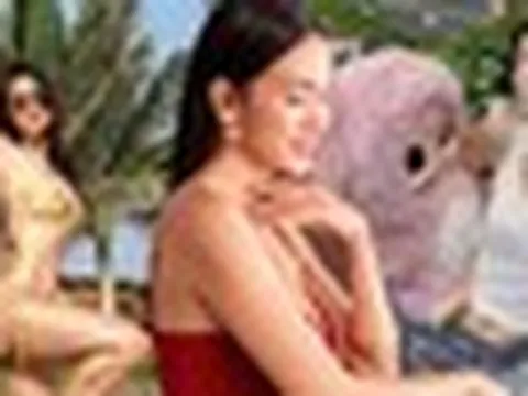 Siêu mẫu Việt làm mẹ đơn thân: U50 vẫn nóng bỏng, đại gia tiếp cận là né vội