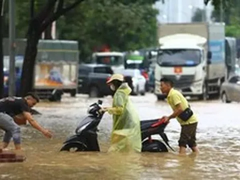Hà Nội chuẩn bị kịch bản 'chống tê liệt' giao thông khi mưa cực đoan