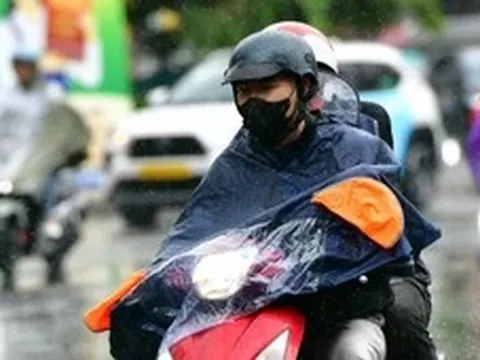 Thời tiết hôm nay 22-8: Bão số 4 quần thảo trong vịnh Bắc Bộ, đất liền ven biển mưa to
