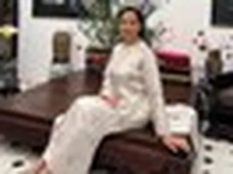Nữ nghệ sĩ đình đám một thời đưa các con về Việt Nam, nói thẳng hôn nhân ở trời Tây