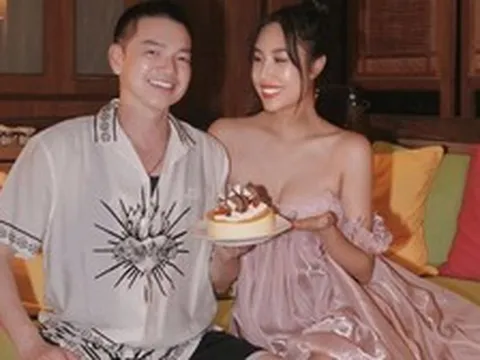 Chuyến đi của nghệ sĩ Quang Minh và vợ kém 37 tuổi