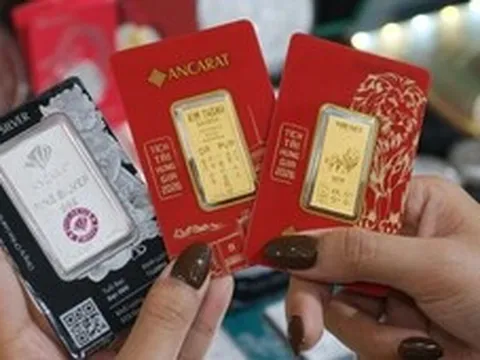 Giá vàng thế giới bất ngờ tiến sát 4.700 USD/ounce