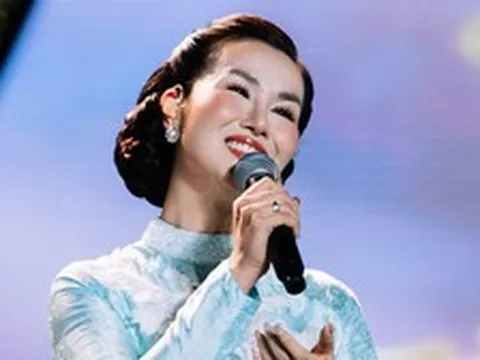 Mẹ 2 con có "cơ địa viral" ở concert quốc gia: Cất giọng là lấy trọn nước mắt khán giả, đắt show chính luận bậc nhất