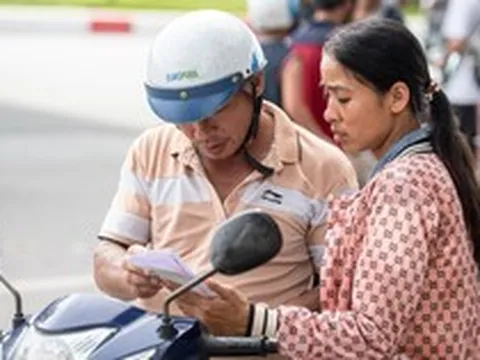 Phe vé hét giá ở sân Mỹ Đình, CĐV quay xe ra quán bia xem Việt Nam đấu Thái Lan