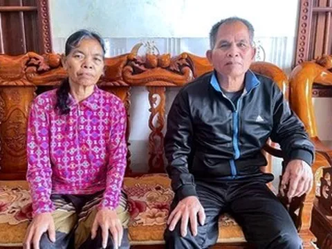 Tin lời dụ dỗ sang Thái Lan đổi đời, vợ chồng già phải nhặt rác mưu sinh
