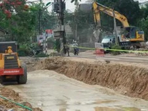 2 nhà thầu giao thông bị 'sờ gáy'