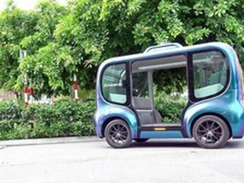 Hà Nội cho phép thử nghiệm xe buýt tự lái, robot taxi, robot giao hàng