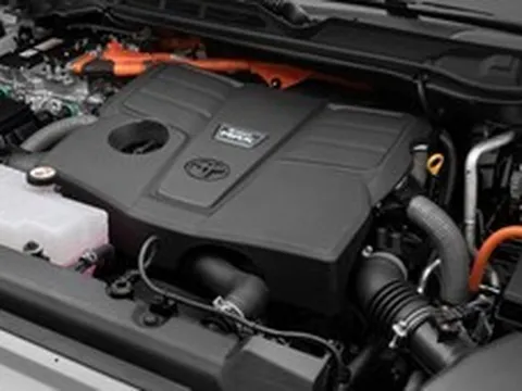 Cú gõ búa giúp Toyota tiết kiệm hàng triệu USD chi phí thay động cơ