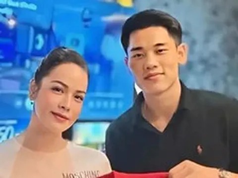 Đình Bắc và Nhật Kim Anh lại gây chú ý