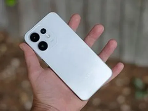 Không cần phải iPhone chính hãng, chiếc "iPhone Trung Quốc" này rẻ hơn mà đáng mua không kém