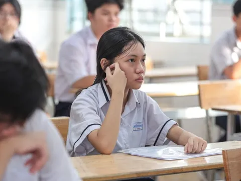 Chỉ thi Toán, Văn vào lớp 10: Cách nào tránh cảnh 'thi gì học nấy'?
