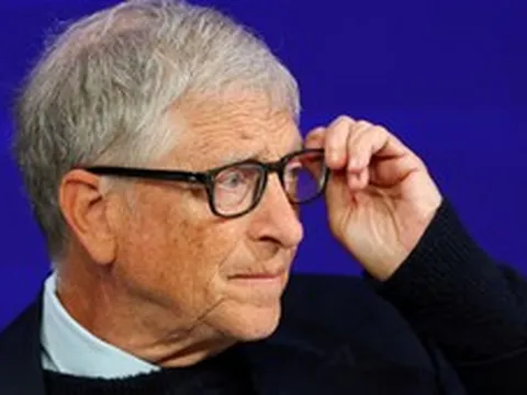 Bill Gates cảnh báo về "thời kỳ biến động nhất lịch sử": Đề xuất đánh thuế AI và thành lập "khu bảo tồn công việc cho con người"