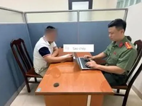 Kiểm duyệt viên nhóm 'GIAO THÔNG VĂN MINH' bị phạt vì để thông tin sai sự thật 'lọt' lên Facebook