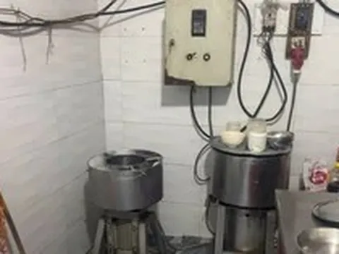 Khởi tố người phụ nữ dùng hàn the làm giò, chả bán kiếm lời