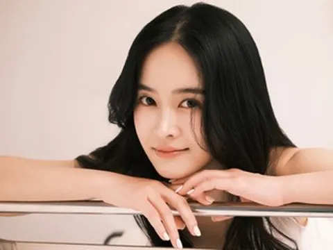 Tiết lộ về nữ thạc sĩ cao 1,56m đóng cùng diễn viên nghìn tỷ Tuấn Trần