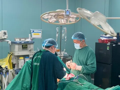 Vẫn tỉnh táo sau tai nạn, nam thanh niên bất ngờ được bác sĩ phát hiện vỡ lách độ IV