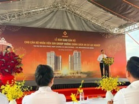 Một ông lớn BĐS tặng hàng loạt căn hộ cho nhân viên ngay dịp 2/9 vừa qua... trong thư tuyển dụng còn có lời mời hấp dẫn làm đủ từ 7 năm được xét tặng nhà