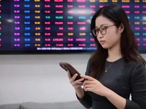 Cổ phiếu VIC lập đỉnh mới kéo vốn hóa Vingroup lên kỷ lục, LPS bất ngờ 'nằm sàn'