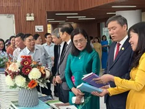 Khai mạc Không gian trưng bày 'Địa lý nhân văn - Kiến tạo phát triển'