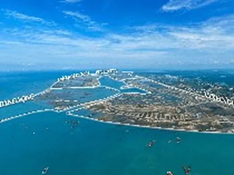 Tỷ phú Phạm Nhật Vượng đang cho xây "kỳ quan giải trí" 122ha tại siêu đô thị 10 tỷ USD chưa từng có trong lịch sử: Có núi tuyết nhân tạo cao 68m, gần 200 trò chơi và Safari 2.400 cá thể