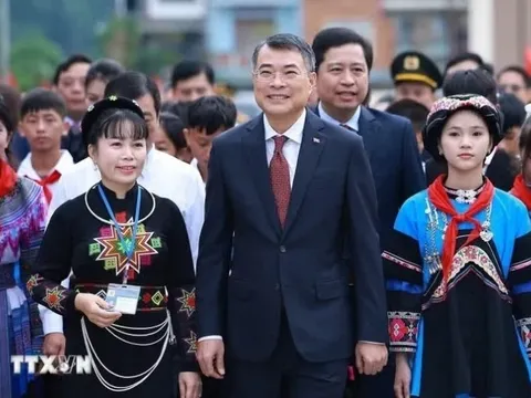 Thủ tướng: Đổi mới thực chất từ bên trong mỗi nhà trường, lớp học