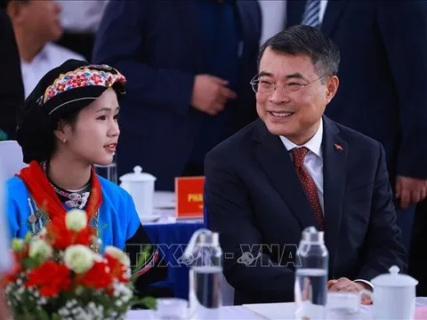 Thủ tướng Lê Minh Hưng dự lễ khai giảng cùng học sinh cả nước