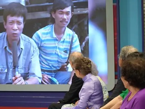 MC Lại Văn Sâm khác lạ không nhận ra