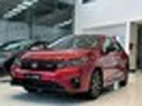 Ô tô Honda đồng loạt giảm giá rất sâu, mẫu sedan "gánh doanh số" rẻ chưa từng có