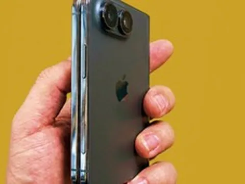 Chưa ra mắt, chiếc điện thoại "gây chấn động" của Apple bị nghi ngờ có thể gây hại cho sức khỏe người dùng