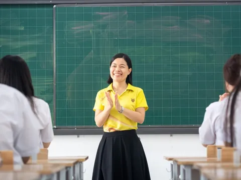Giáo viên dạy thêm 'chéo môn' có vi phạm?