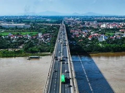Cầu Thăng Long hạn chế xe tải, xe khách từ ngày 15-9
