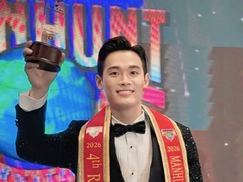 Chàng trai cao 1,86m từng là giám đốc marketing trở thành á vương quốc tế