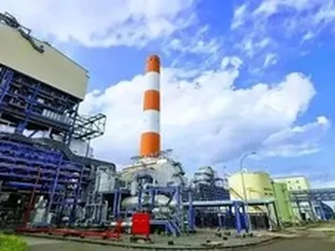 Nhiều dự án năng lượng tỷ USD ở miền Tây chạy đua tiến độ