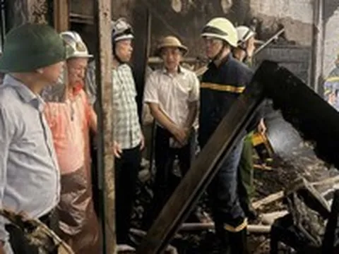 Cháy nhà trong đêm ở Hà Nội, 5 người tử vong