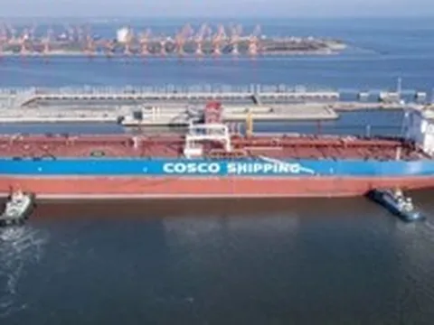 Nhà ga dài 430m, trị giá 12,5 tỷ USD vừa đưa vào vận hành ngay sát vách Việt Nam, tiếp nhận các tàu có trọng tải từ 100.000 đến 300.000 tấn