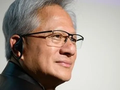 Jensen Huang: "AI hủy diệt nhân loại là điều vớ vẩn" - Lý do cả thế giới đều sợ còn ông thì không
