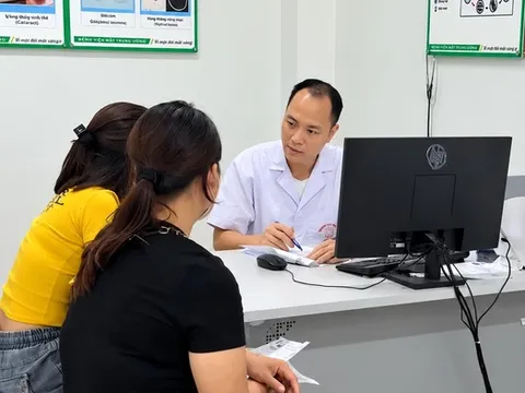 Bác sĩ cảnh báo loạt bệnh cần đề phòng sau ngập úng