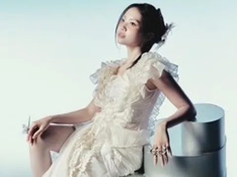 Phương Mỹ Chi và RHYDER gây chú ý với màn kết hợp đặc biệt