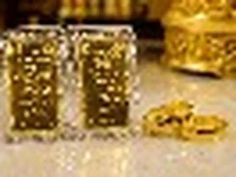 Giá vàng bạc 18/9 tăng mạnh: Phú Quý, SJC lập đỉnh cao nhất tuần, bạc thỏi "nổi sóng"