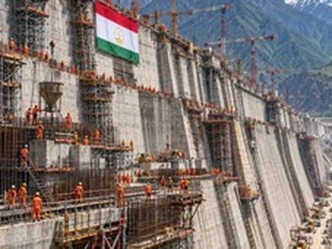Phát hiện một quốc gia đang xẻ núi xây siêu đập cao 335 m, vượt xa đập Tam Hiệp - có 6 tổ máy công suất tương đương 3 nhà máy điện hạt nhân, hồ chứa 13,3 tỷ m2 nước
