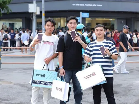 Những người đầu tiên nhận iPhone 18 Pro Max