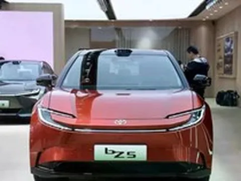 Toyota sắp nhập cuộc đua xe điện EREV