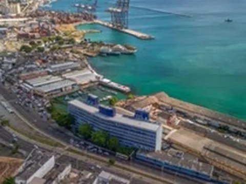 Phát hiện láng giềng Việt Nam bắt tay xây cầu vượt biển rộng bằng 196 sân bóng đá: Vốn đầu tư hơn 2,2 tỷ USD, kết nối đất liền với một hòn đảo lớn