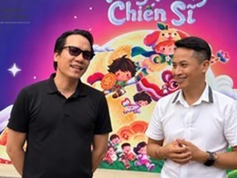 “Mang áo, giày, quà bánh lên vùng cao vẫn chưa đủ: Thứ trẻ em thiếu nhất lại không thể đóng vào thùng”