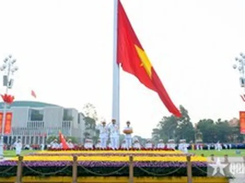 Đề xuất cấm dùng Quốc ca làm nhạc nền tại nơi vui chơi, giải trí