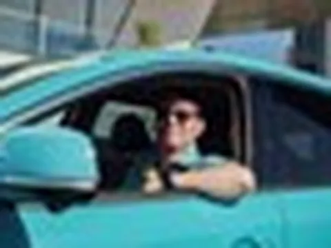 Nơi tỷ phú Phạm Nhật Vượng trả lương tài xế taxi 88 triệu đồng/tháng - Đã có 15.000 'hãng' taxi, người dân chỉ thích đi xe đạp