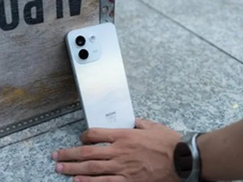 Trên tay Redmi Note 17 Pro Max có thật sự mạnh, pin trâu