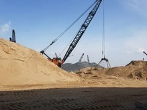 ‘Chi phí san lấp tại Hà Nội tăng gấp 3 lần, TP.HCM không có cát để san lấp’