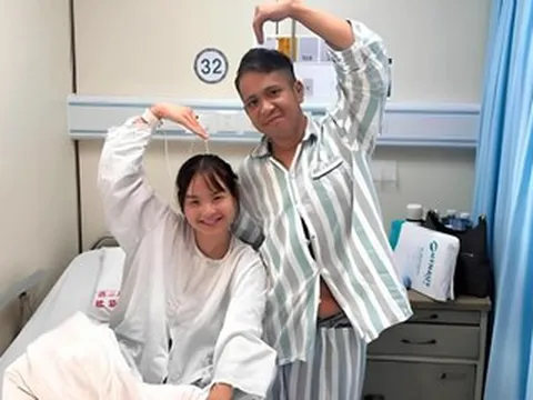 Cùng nhóm máu hiếm, vợ kém 8 tuổi hiến thận cứu chồng